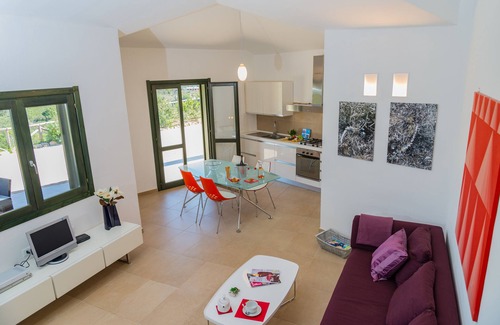 Domus de Maria Villa | Refinada villa independiente para los amantes del diseño en la hermosa bahía de Chia