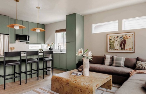 East MLK Casa | Refined Luxury Austin Escape | Hot Tub