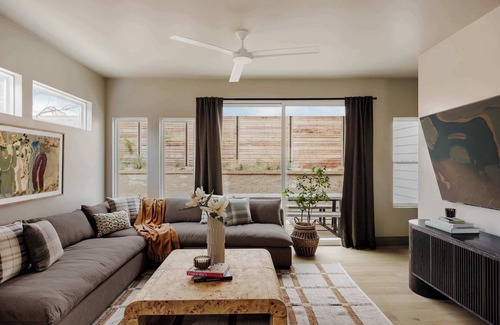 East MLK Casa | Refined Luxury Austin Escape | Hot Tub