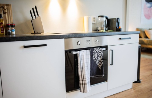 Stadsdriehoek Apartamento | Refined Retreat 2BDR Apartment BSH27