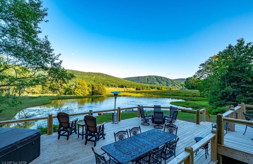Timberline Casa | Reflections - 128 Lakeview Road