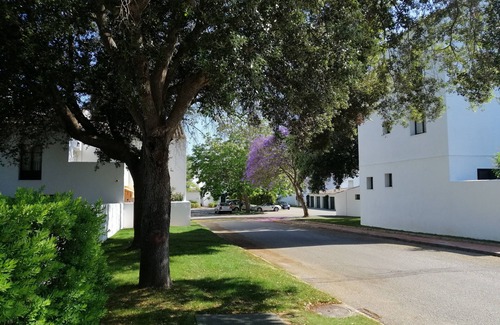 Sotogrande Condominio | CASAS REFORMADA Y MUY BIEN AMUEBLADA, LINDANDO CON EL CLUB DE GOLF DE VALDERRAMA