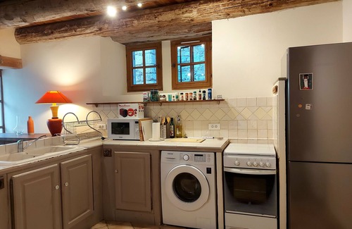 Forcalquier Cabaña | Refreshingly cool in summer, 18th century gite, centre Forcalquier