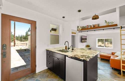 Terrebonne Apartamento | Refugio De Smith: Whimsical Couples Getaway at Smith Rock State Park