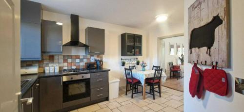 Castleknock Casa | Refurbed Modern & Stylish 3BD - Garden Pets OK