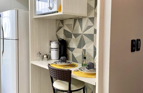 Teresina Apartamento | Refurbished apartment, fully furnished, excellent location.