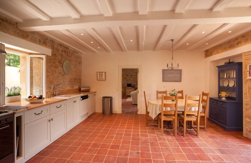 Daglan Otro | Reformado Casa-Quiet Hilltop Ubicación, vistas, Piscina climatizada, 4 Acres