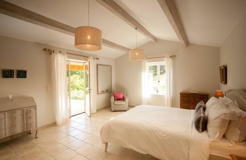 Daglan Otro | Reformado Casa-Quiet Hilltop Ubicación, vistas, Piscina climatizada, 4 Acres