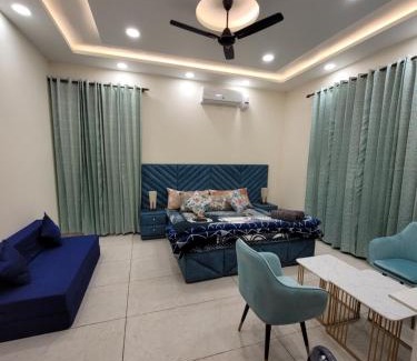 Jammu Casa | Regalia Home Sapphire Stay