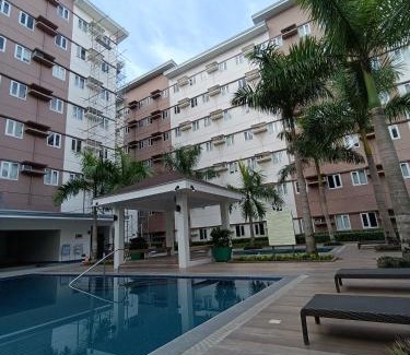 Trece Martires Apartamento | Regalia's Pod