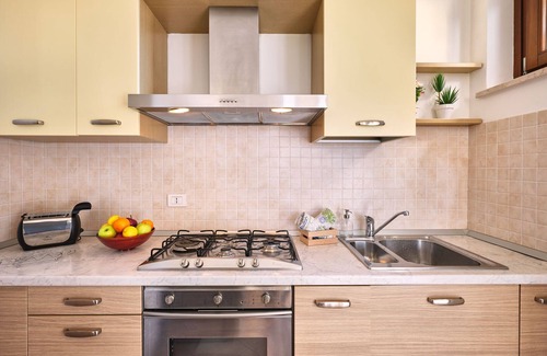 Lazise Apartamento | Regarda - piso Miralago 2 con piscina, vista al lago, apto para mascotas.