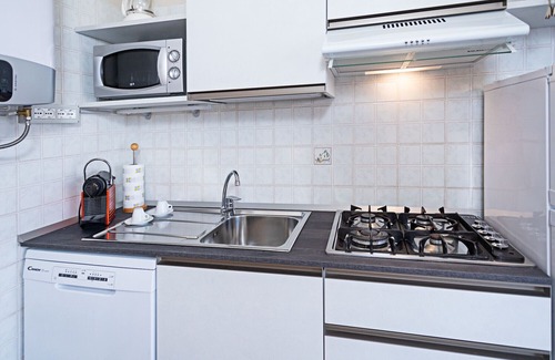 Montioni Apartamento | Regarda - holiday apartment "Blitz 2" in Lazise with pool and airco