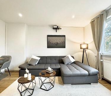 Ricklingen Apartamento | REGENCY Apartments - Traumhafte zentrale 40m2 Wohnung mit Kinoleinwand, WiFi und Netflix