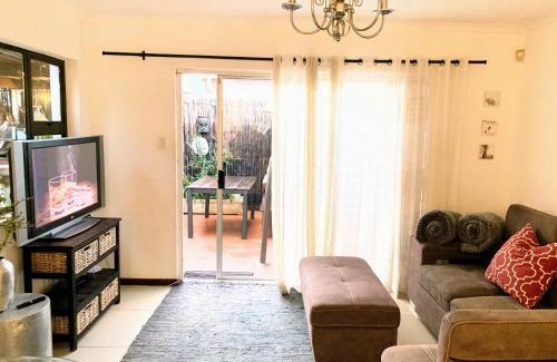 Parklands Apartamento | Regent Casa's - Cape Towns Blouberg Area - Where 20 people can stay