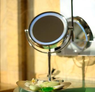 Srodmiescie Hotel | Regent Warsaw Hotel