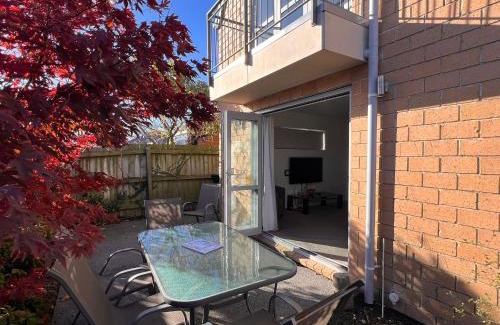 Riccarton Casa | Regents 94 - Christchurch Holiday Homes