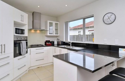 Riccarton Casa | Regents 94-Spacious stylish home