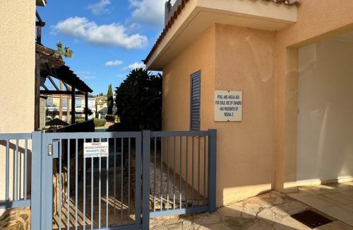 Moutallos Apartamento | Regina Gardens 2