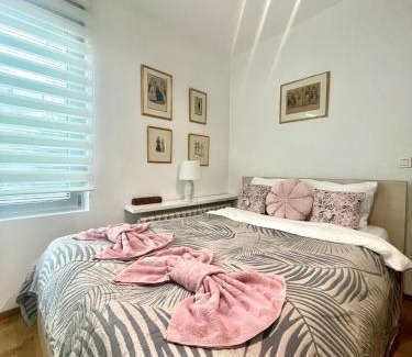 Vracar Apartamento | Regina Vracar apartment and garage