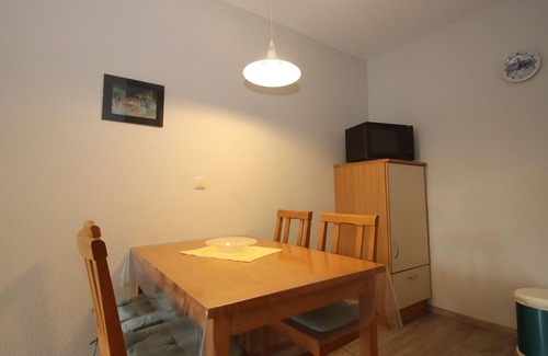 Strackholt Apartamento | Reihenhaus en Strackholt con piscina beheiztem