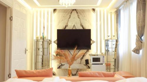 Ikebukuro Hotel | Reimi Mondo601