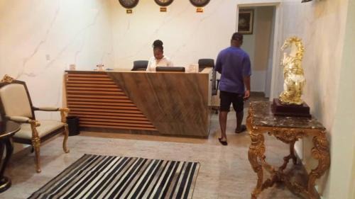 Benin City Hotel | Reina Villa Hotel