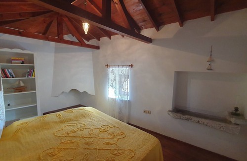 Cesme Villa | Reisdere' de 100 yıllık taş ev.