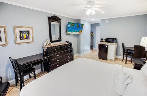 Litchfield by the Sea Apartamento | Rejuvinating 2nd flr Resort View King Room