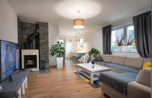 Dolny Kubin Apartamento | Rekreačný domček Flower Garden - Self Check In