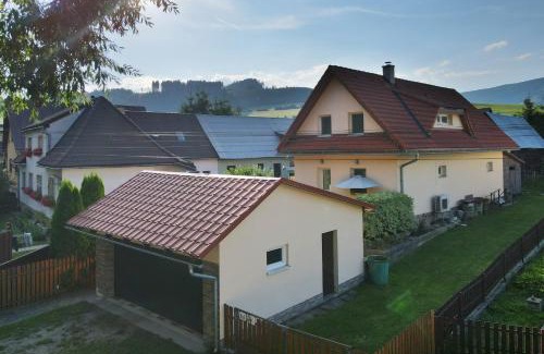 Dolny Kubin Apartamento | Rekreačný domček Flower Garden - Self Check In