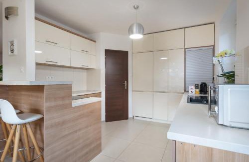Dolny Kubin Apartamento | Rekreačný domček Flower Garden - Self Check In