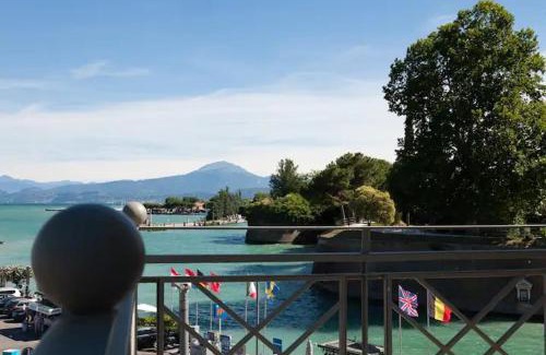 Peschiera del Garda City Centre Apartamento | Relais AL Porto SUITE PELER