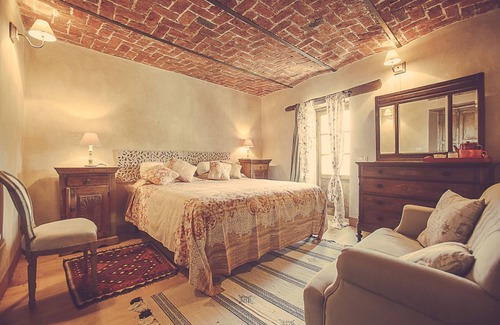 Pollone Cama Y Desayuno | Relais di Charme "frazione Chiavolino"