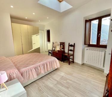 Fontecchio Casa | Relais Le Bifore
