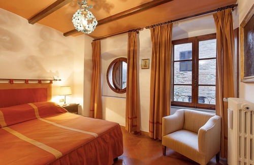 Paciano Casa | Relais Mastro Cinghiale
