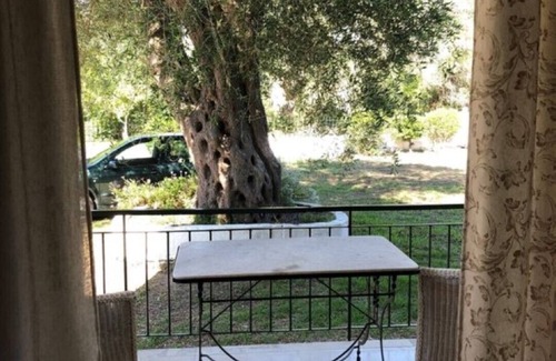 Molos Casa | ¡Un ambiente relajado y acogedor esperando que mejore sus vacaciones!