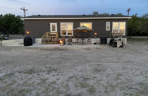 Brackettville Casa | Relax and Enjoy Nature at Historic Fort Clark Springs