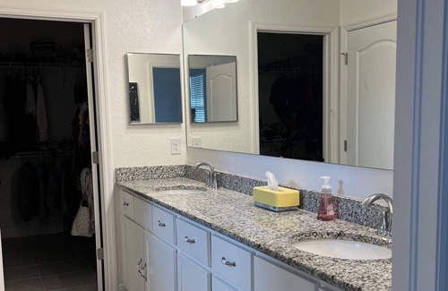 North Port Casa | Relax and Enjoy the Sunsets At This Spacious Home