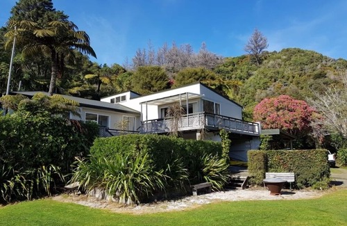 Ngakuta Bay Casa | Relájate y disfruta - Waterfront Bach at Ngakuta Bay