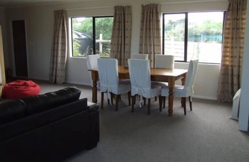 Te Horo Beach Casa | Relájate y diviértete cerca de la playa.