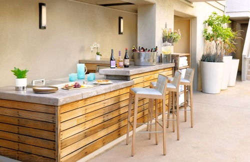 Calabasas Casa | Relax and Recharge! 3 Comfortable Units, Dog-friendly Property, Onsite Pool