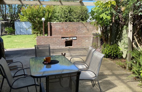Eagle Point Casa | Relax and recharge at Eagle Point - plenty of room for the boat!