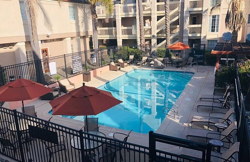 San Bruno Complejo | Relax and Recharge! Pet-Friendly Property, Free Breakfast, Parking