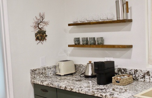 Joshua Tree Casa | Relax and Unwind at the Sage House Oasis - Ideally located, with pool & hot tub!
