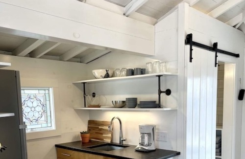 North Truro Cabaña | Relax and Unwind at your Private Waterfront Beach Bungalow