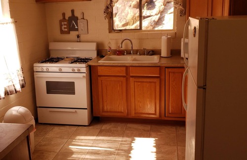 Lucerne Valley Cabaña | Relax and unwind at the Sundowner Ranch