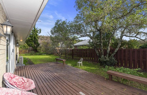 Ruakaka Casa | RELAX AT RUAKAKA - RUAKAKA HOLIDAY HOME, pet friendly in Ruakaka