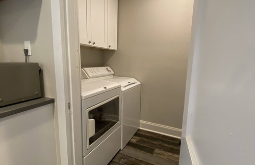 Fort Worth Cultural District Casa | Relax at the Lonestar Lodge! Close to all the fun in DFW!