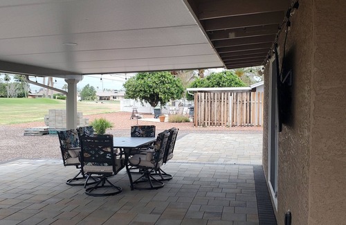 Sun City Casa | Relax & Enjoy the sun on the Covered Patio & Golf Course View