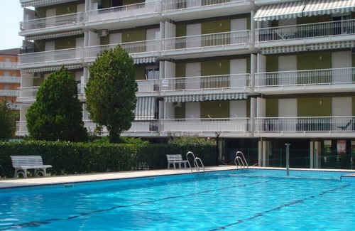 Porto Santa Margherita Apartamento | Relájate en nuestro apartamento con vistas a la piscina - Beahost